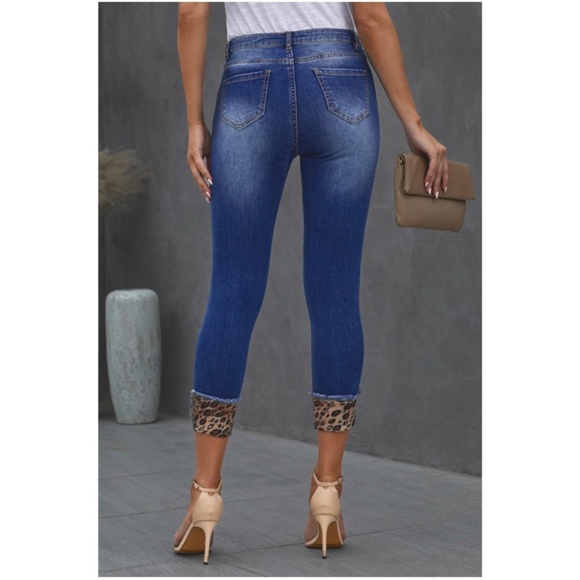 Distressed Dark Wash Leopard Print Capri Skinny Jeans - Picture 2 of 2